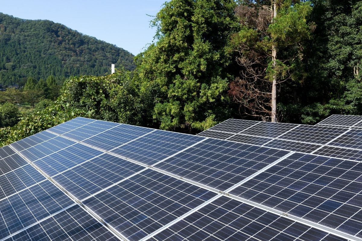 Why Are Solar Panels So Expensive? Jumping Cable Solar Homes